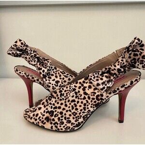 Betsey Johnson Irving Heels Leopard Animal Print Pumps Shoes Size 6